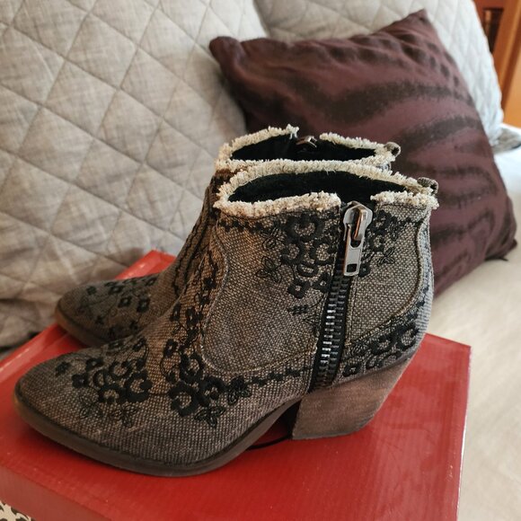 Womens Booties - Picture 3 of 4